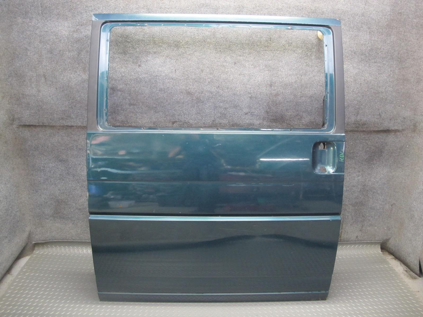 99-03 VW Eurovan T4 Right Sliding Door Shell Panel Green Pearl OEM