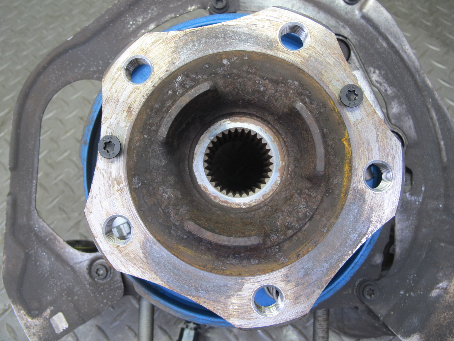 17-23 Porsche Panamera 971 AWD Rear Left Spindle Knuckle Wheel Hub Bearing