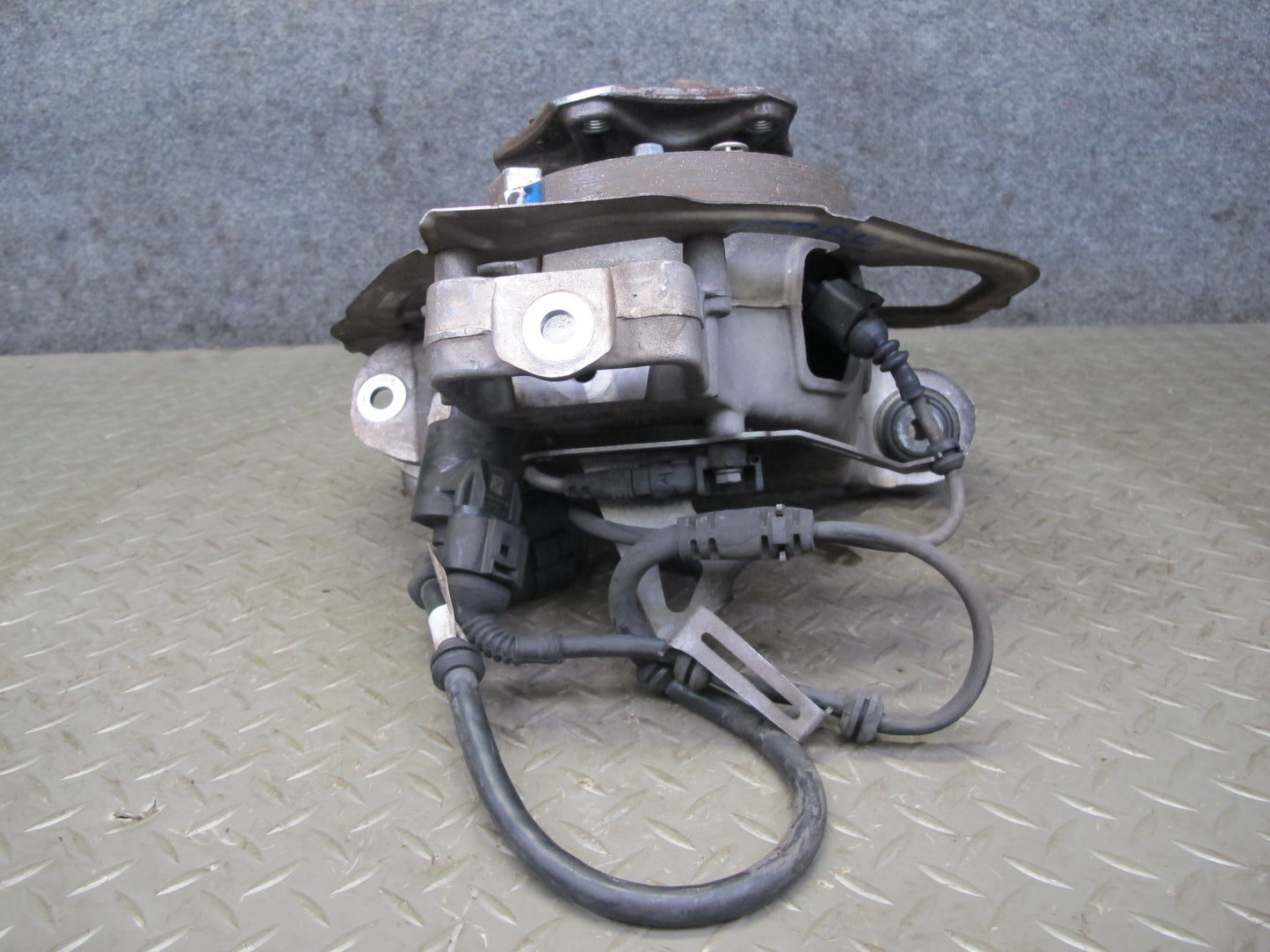 17-23 Porsche Panamera 971 AWD Rear Left Spindle Knuckle Wheel Hub Bearing