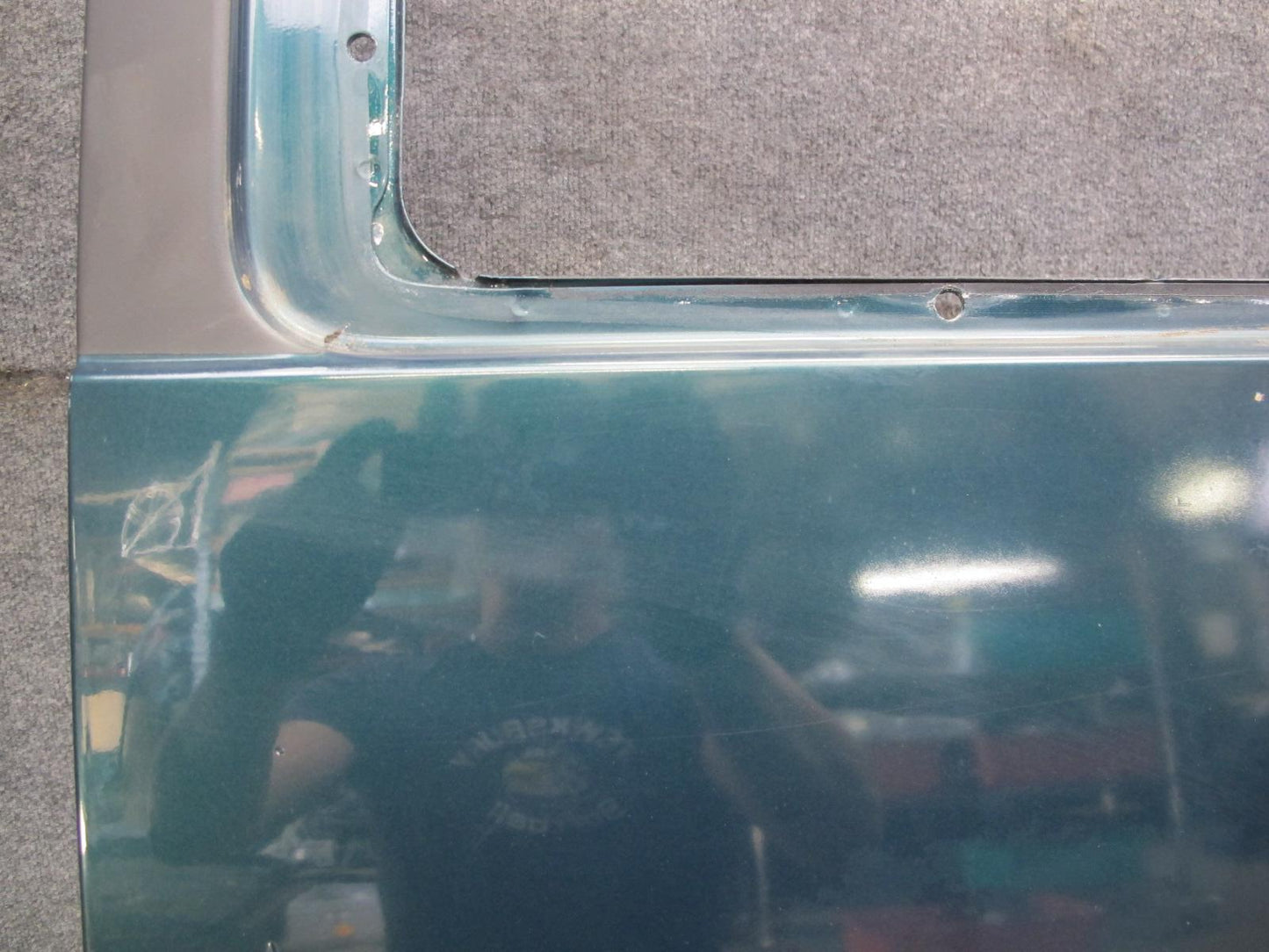 99-03 VW Eurovan T4 Right Sliding Door Shell Panel Green Pearl OEM