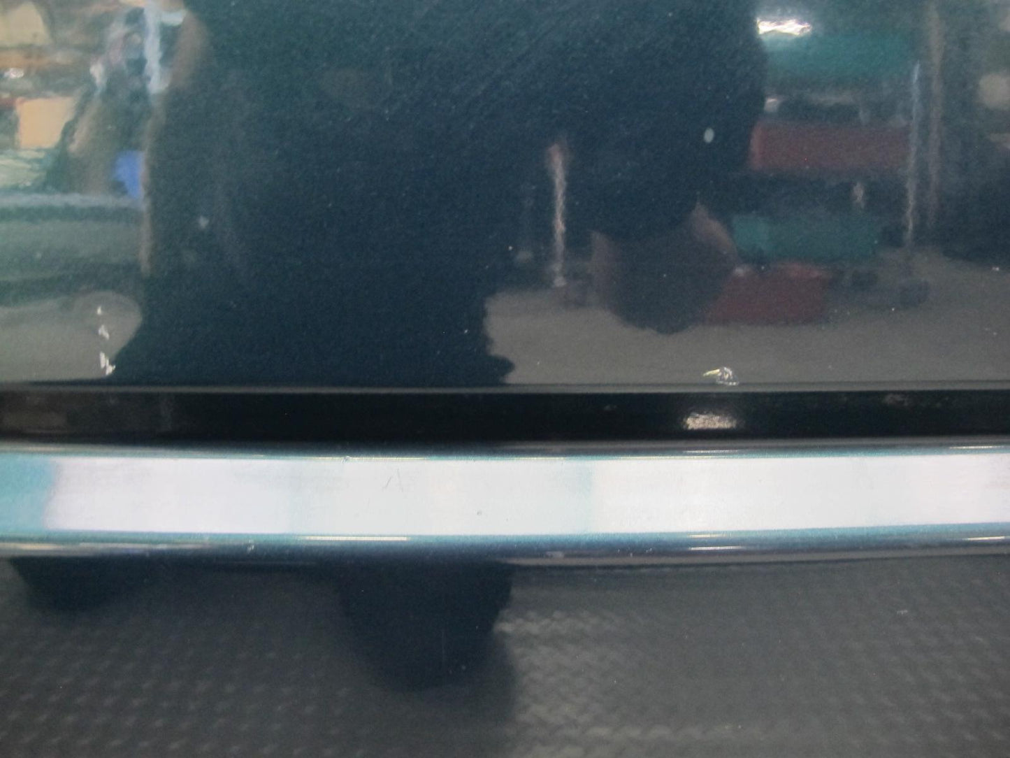 99-03 VW Eurovan T4 Right Sliding Door Shell Panel Green Pearl OEM