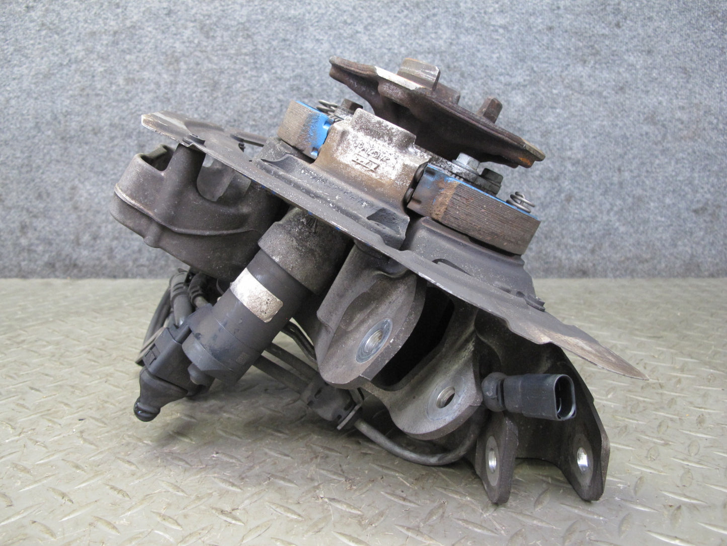 17-23 Porsche Panamera 971 AWD Rear Right Spindle Knuckle Wheel Hub Bearing