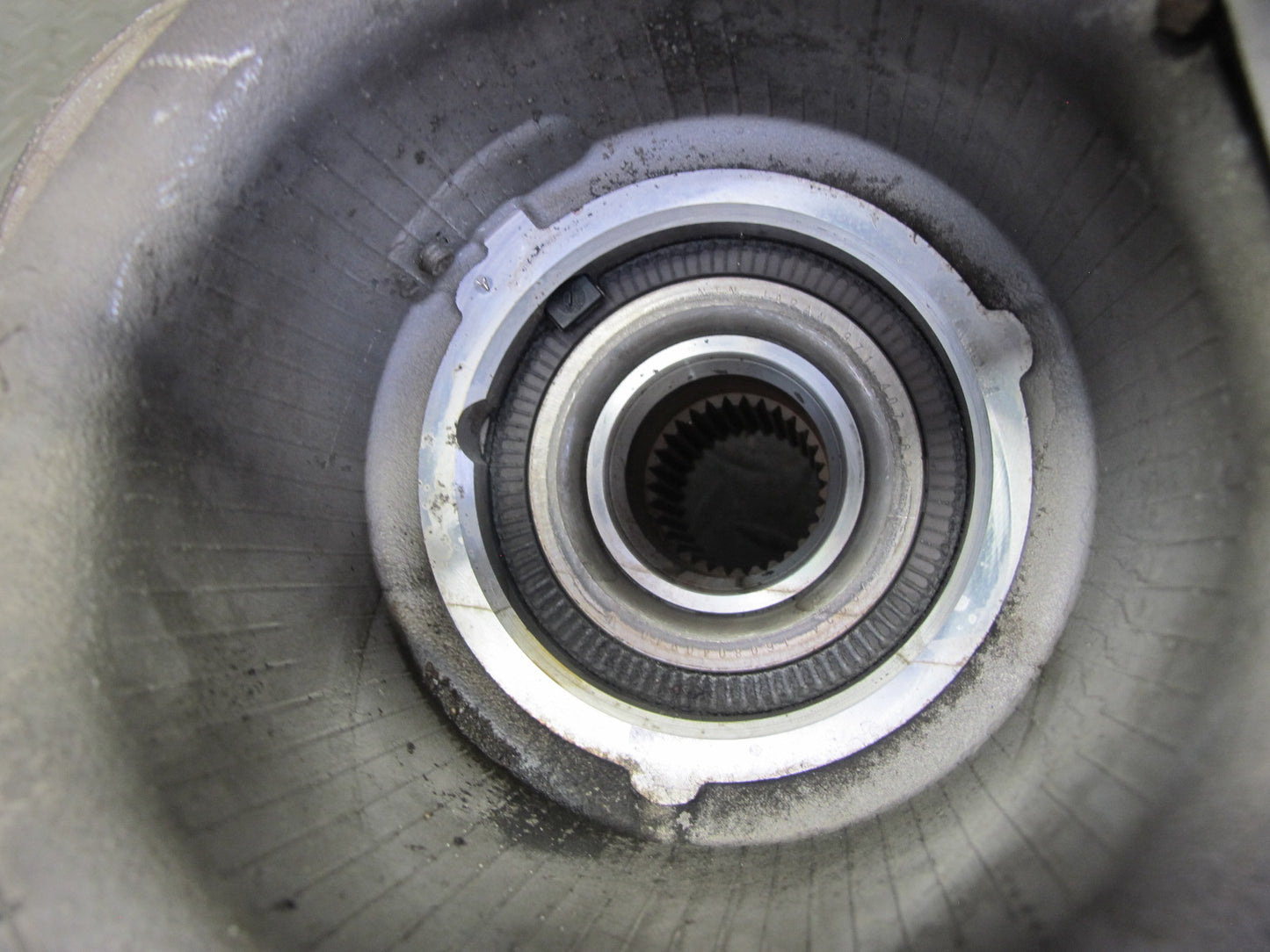 17-23 Porsche Panamera 971 AWD Rear Right Spindle Knuckle Wheel Hub Bearing