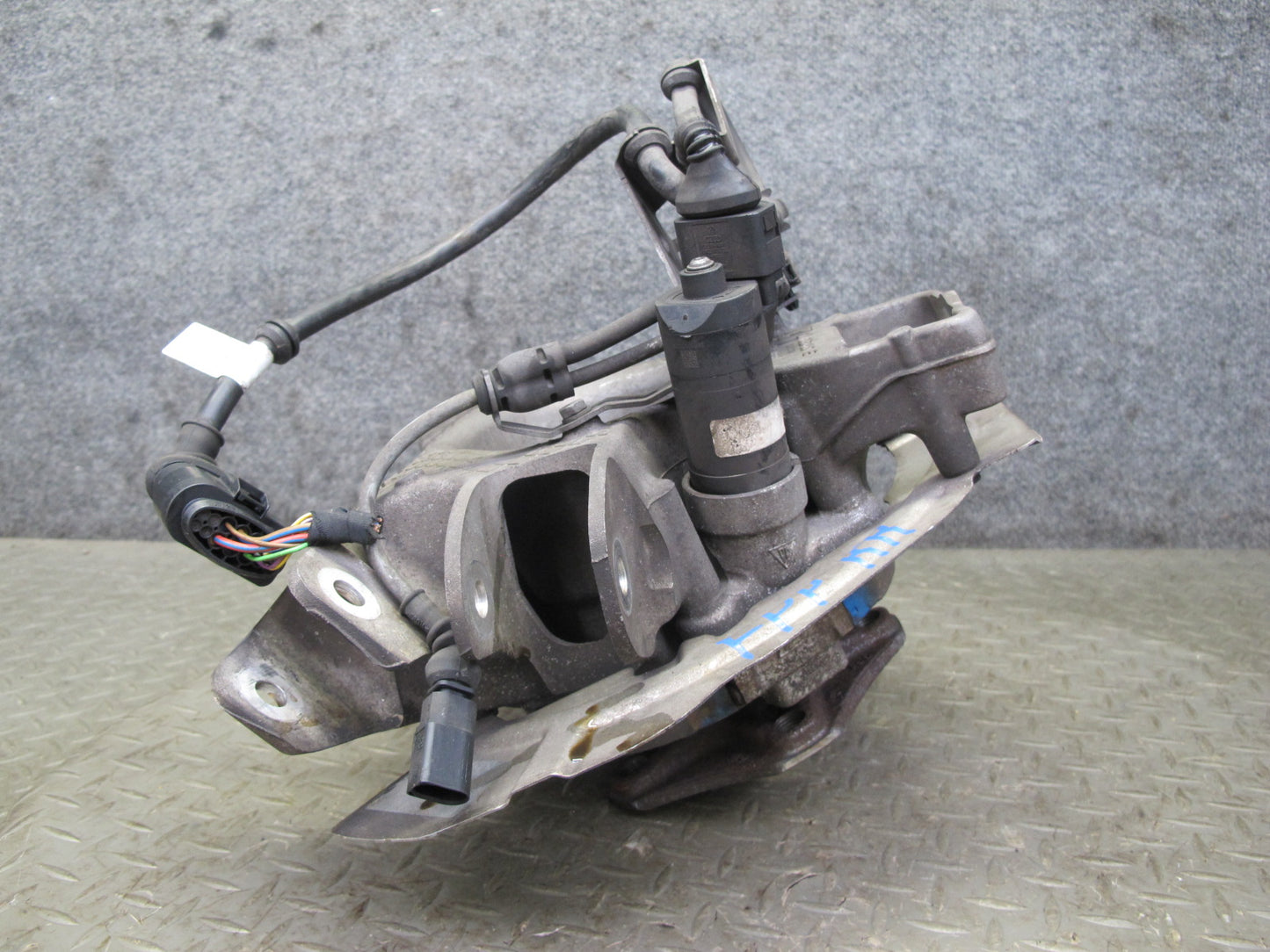 17-23 Porsche Panamera 971 AWD Rear Right Spindle Knuckle Wheel Hub Bearing