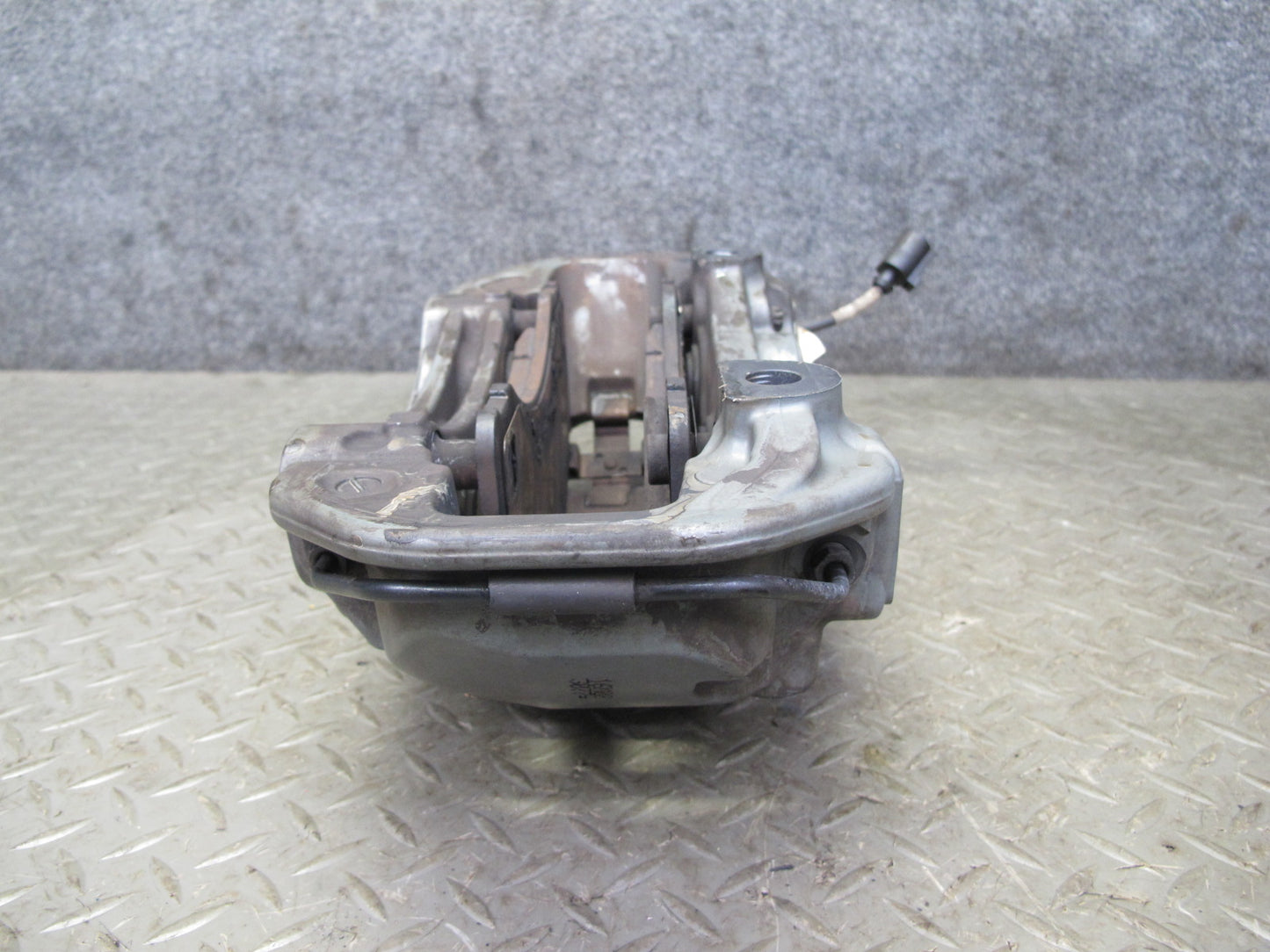 17-23 Porsche Panamera 4S 971 AWD 18" Front Left Brembo Brake Caliper 7PP615123