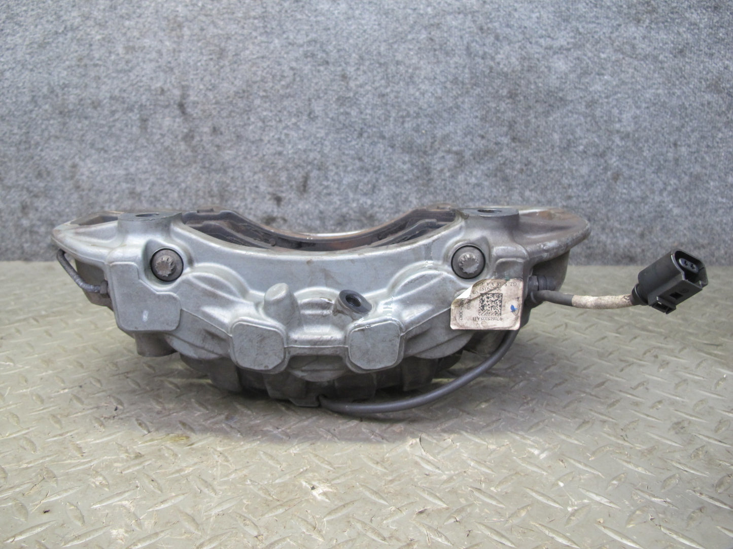 17-23 Porsche Panamera 4S 971 AWD 18" Front Left Brembo Brake Caliper 7PP615123