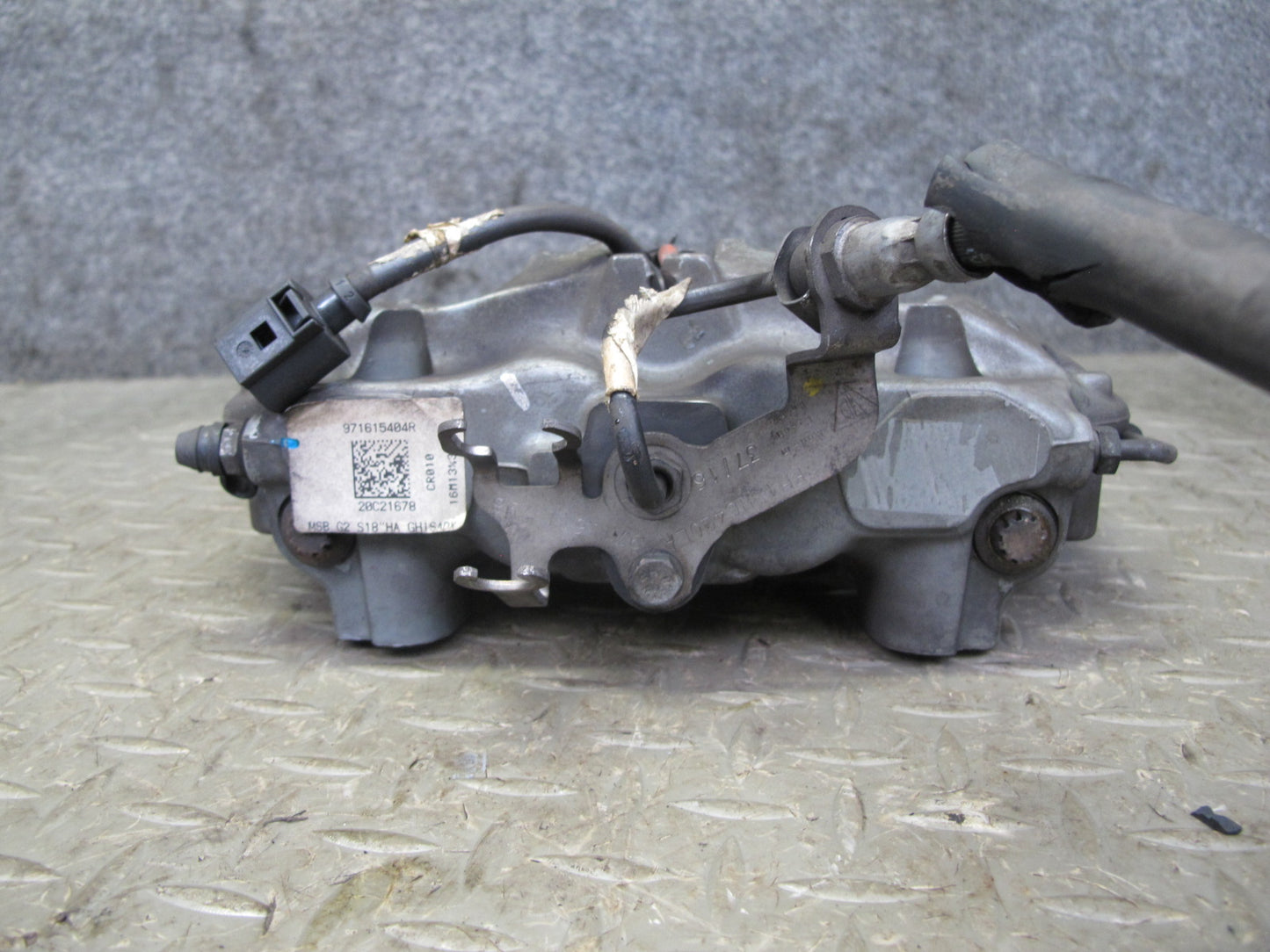 17-23 Porsche Panamera 4S 971 AWD 18" Rear Left & Right Brembo Brake Caliper Set