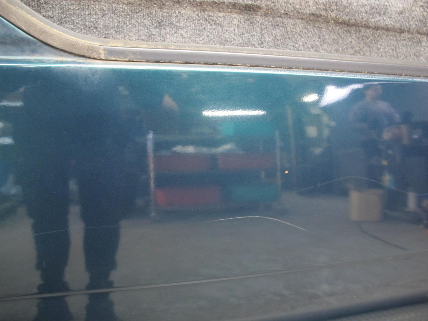 99-03 VW Eurovan T4 Front Left Door Shell Panel Green Pearl OEM