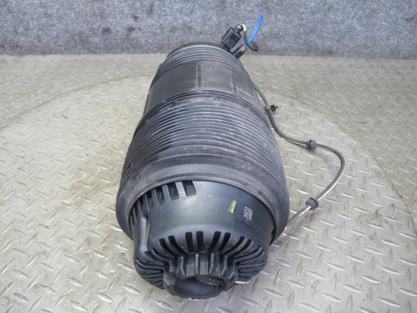 17-21 Porsche Panamera 971 Rear Right Air Shock Strut BAG Spring 971616026C