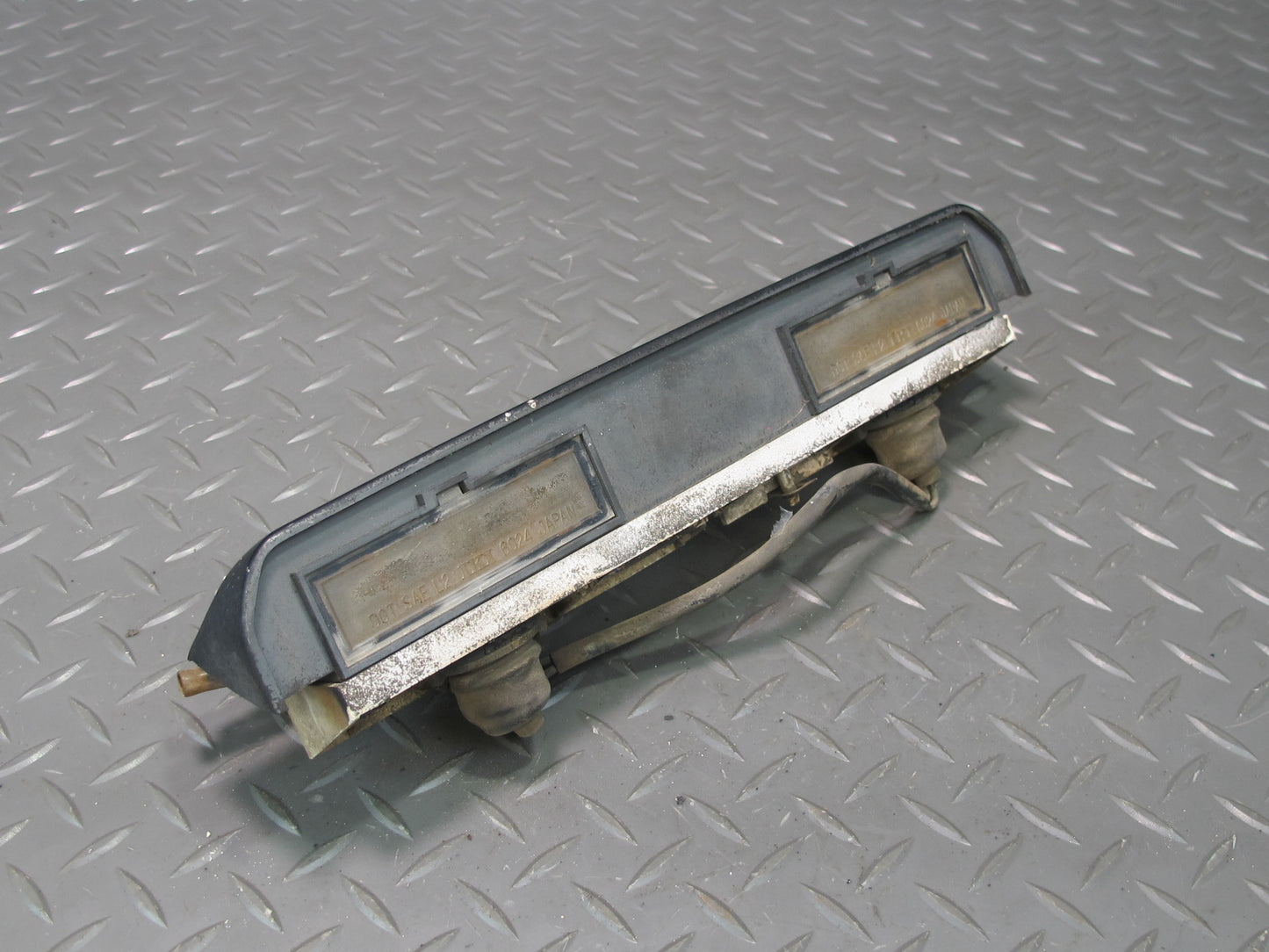 75-78 Datsun S30 280Z Rear Trunk Lid License Light Assembly OEM