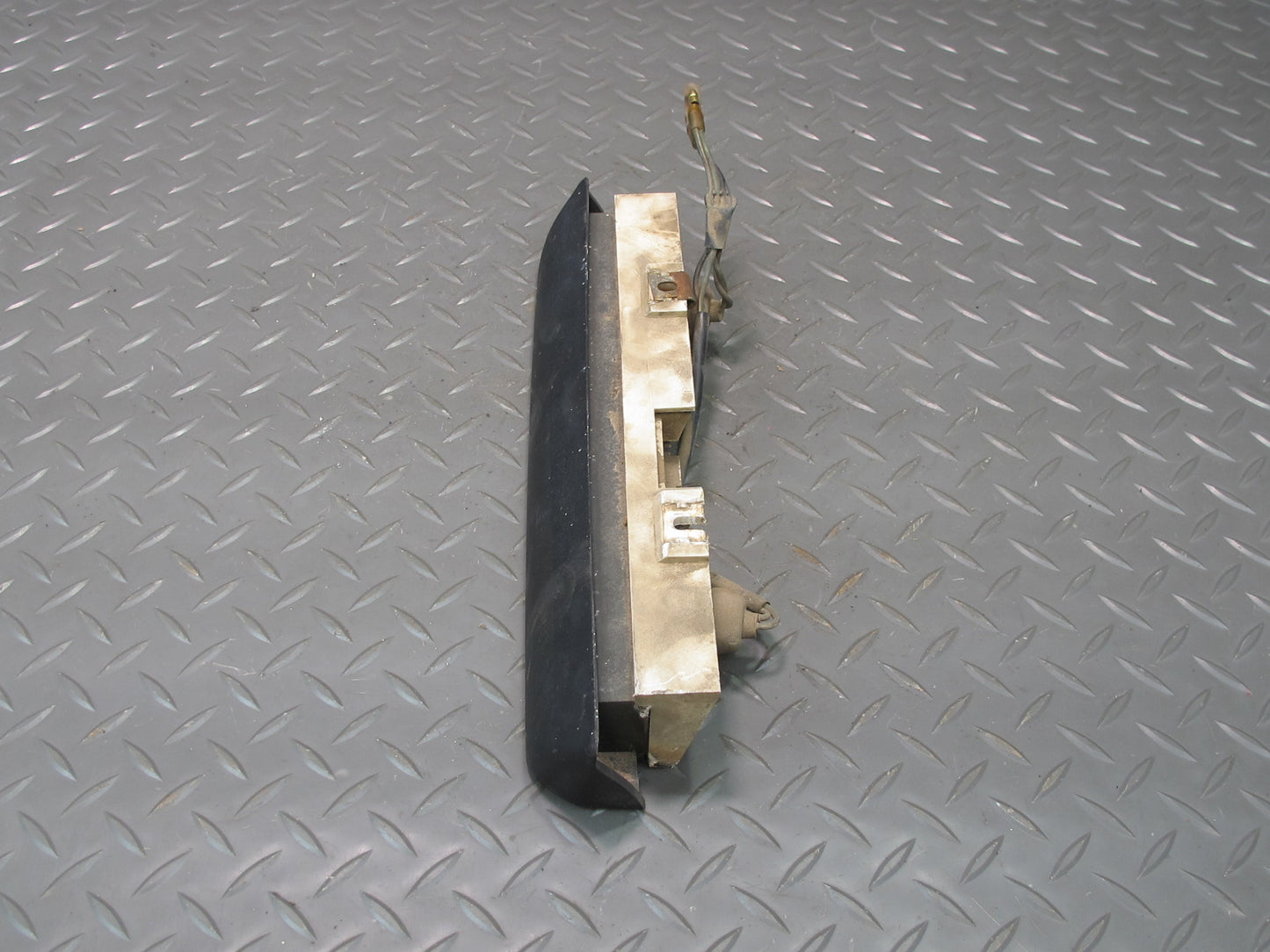 75-78 Datsun S30 280Z Rear Trunk Lid License Light Assembly OEM