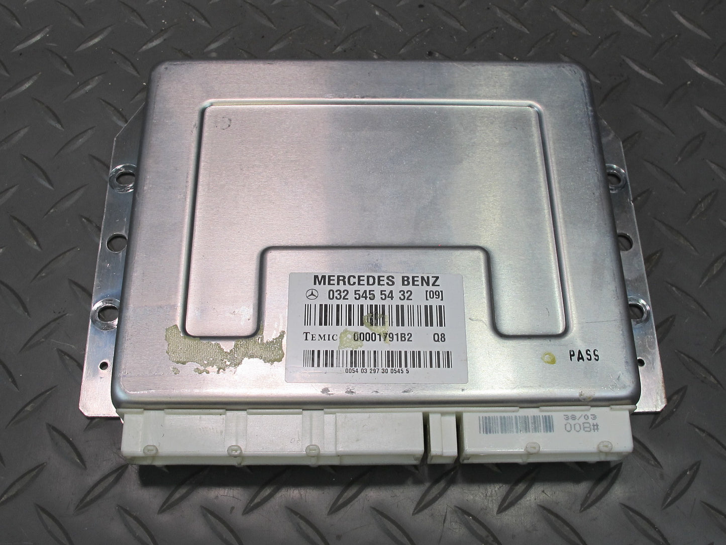 03-06 Mercedes R230 ABC Air Suspension Control Module 0325455432 OEM