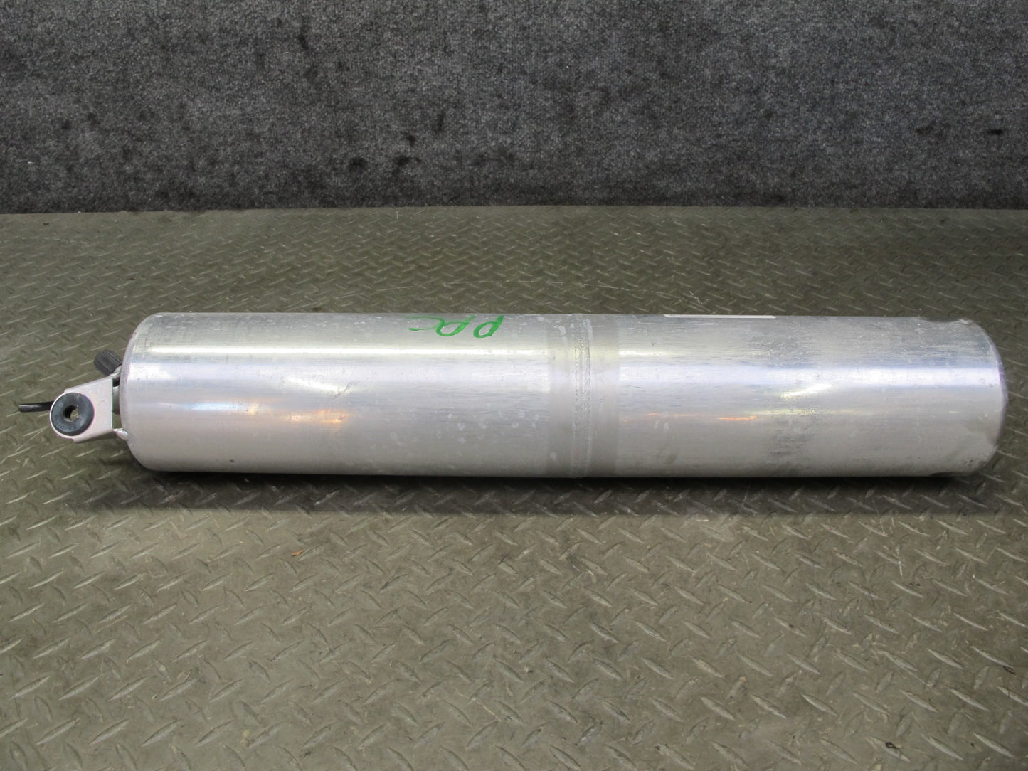 2011-2018 Porsche Cayenne 958 Air Suspension Tank Reservoir 7P0616201A