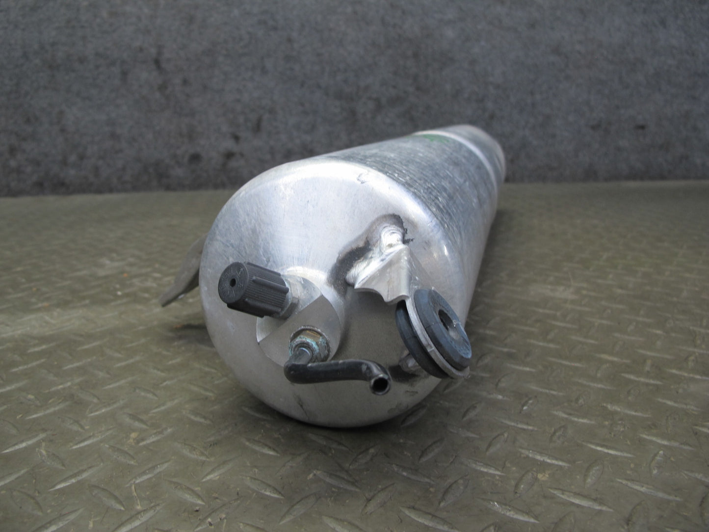 2011-2018 Porsche Cayenne 958 Air Suspension Tank Reservoir 7P0616201A