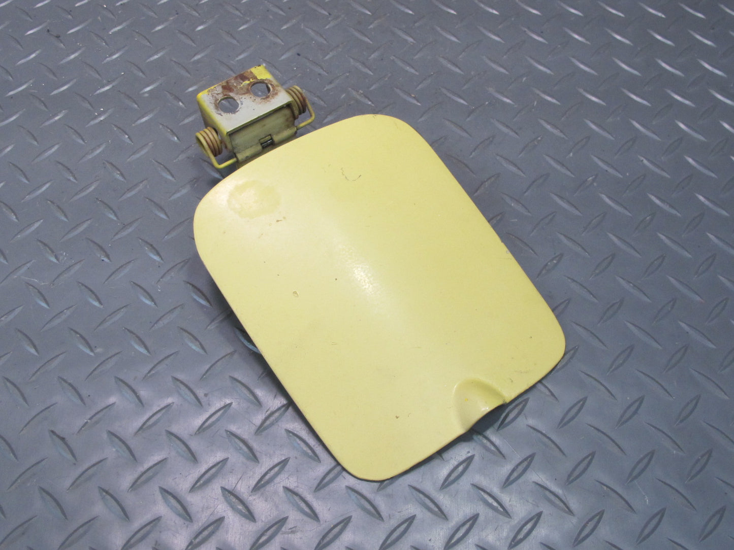 75-78 Datsun S30 280Z Fuel Tank Filler Door Lid Cover OEM