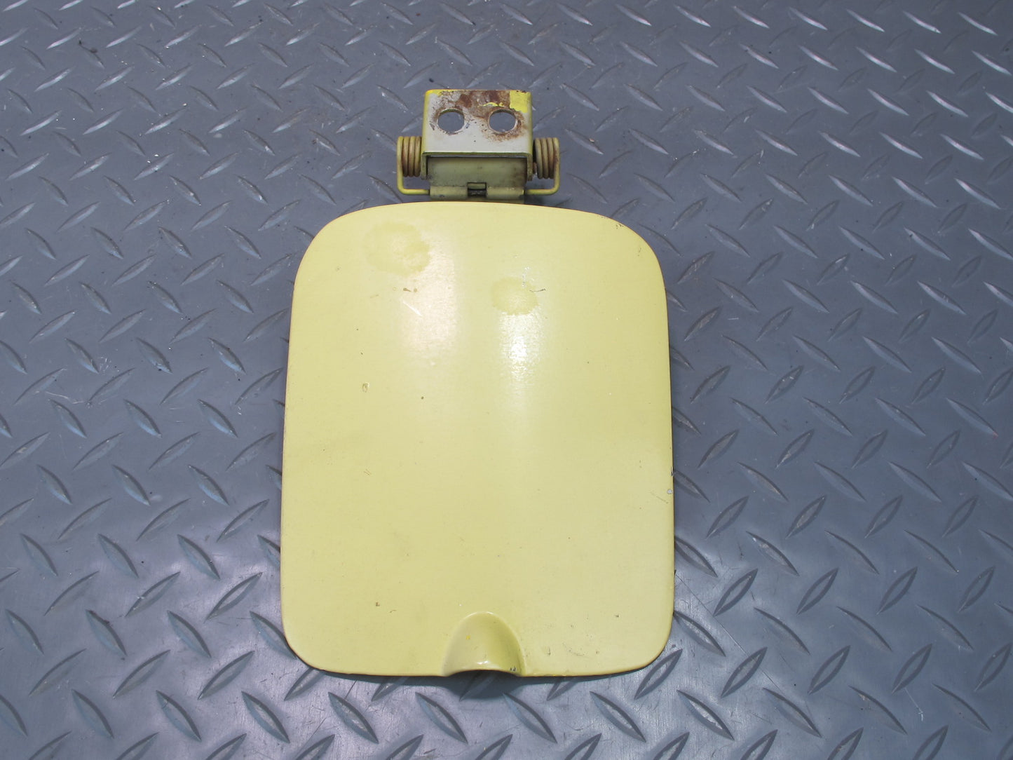 75-78 Datsun S30 280Z Fuel Tank Filler Door Lid Cover OEM
