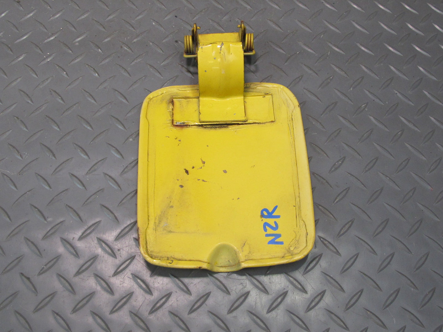 75-78 Datsun S30 280Z Fuel Tank Filler Door Lid Cover OEM