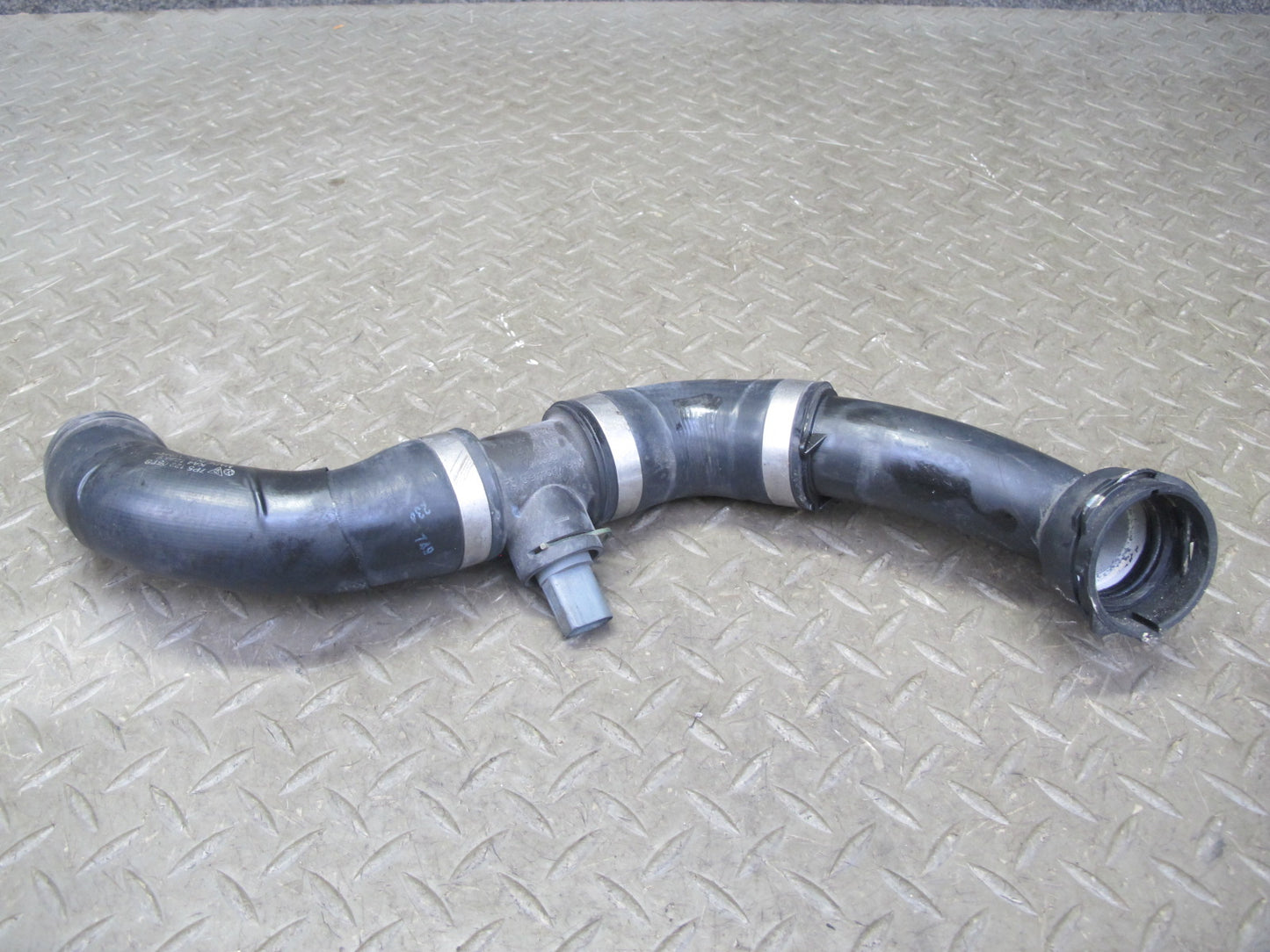 2011-2018 Porsche Cayenne 958 4.8L Lower Upper Radiator Coolant Hose Pipe Set