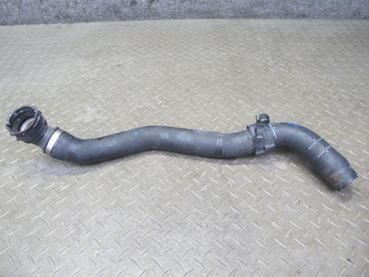 2011-2018 Porsche Cayenne 958 4.8L Lower Upper Radiator Coolant Hose Pipe Set