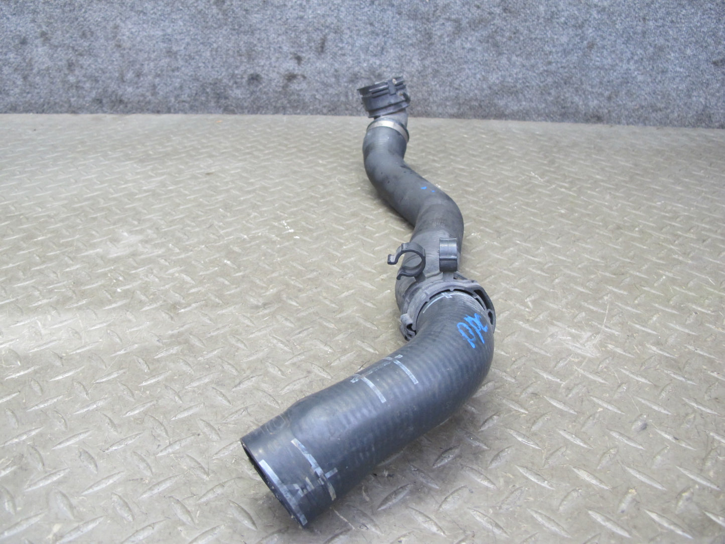 2011-2018 Porsche Cayenne 958 4.8L Lower Upper Radiator Coolant Hose Pipe Set