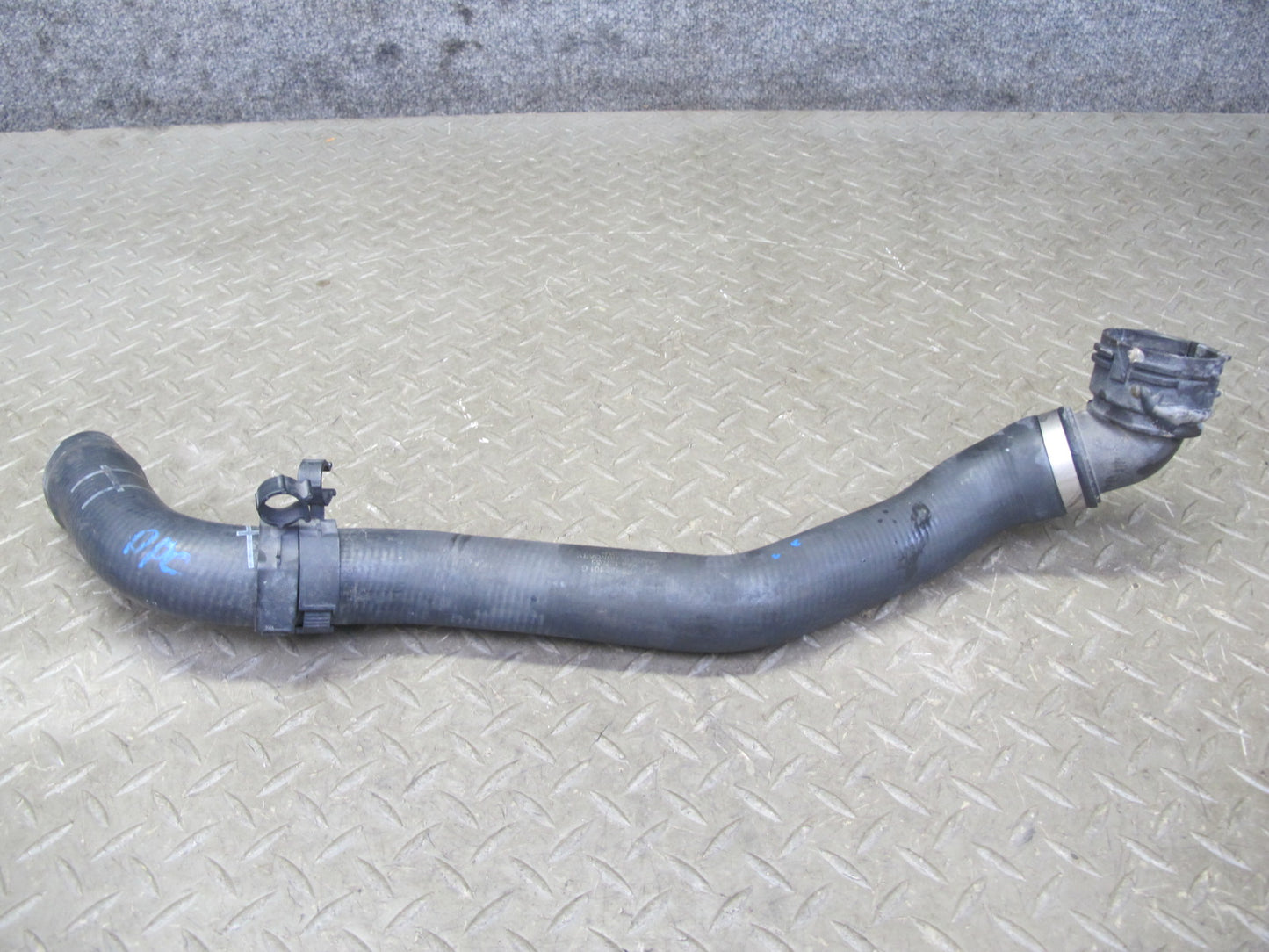 2011-2018 Porsche Cayenne 958 4.8L Lower Upper Radiator Coolant Hose Pipe Set