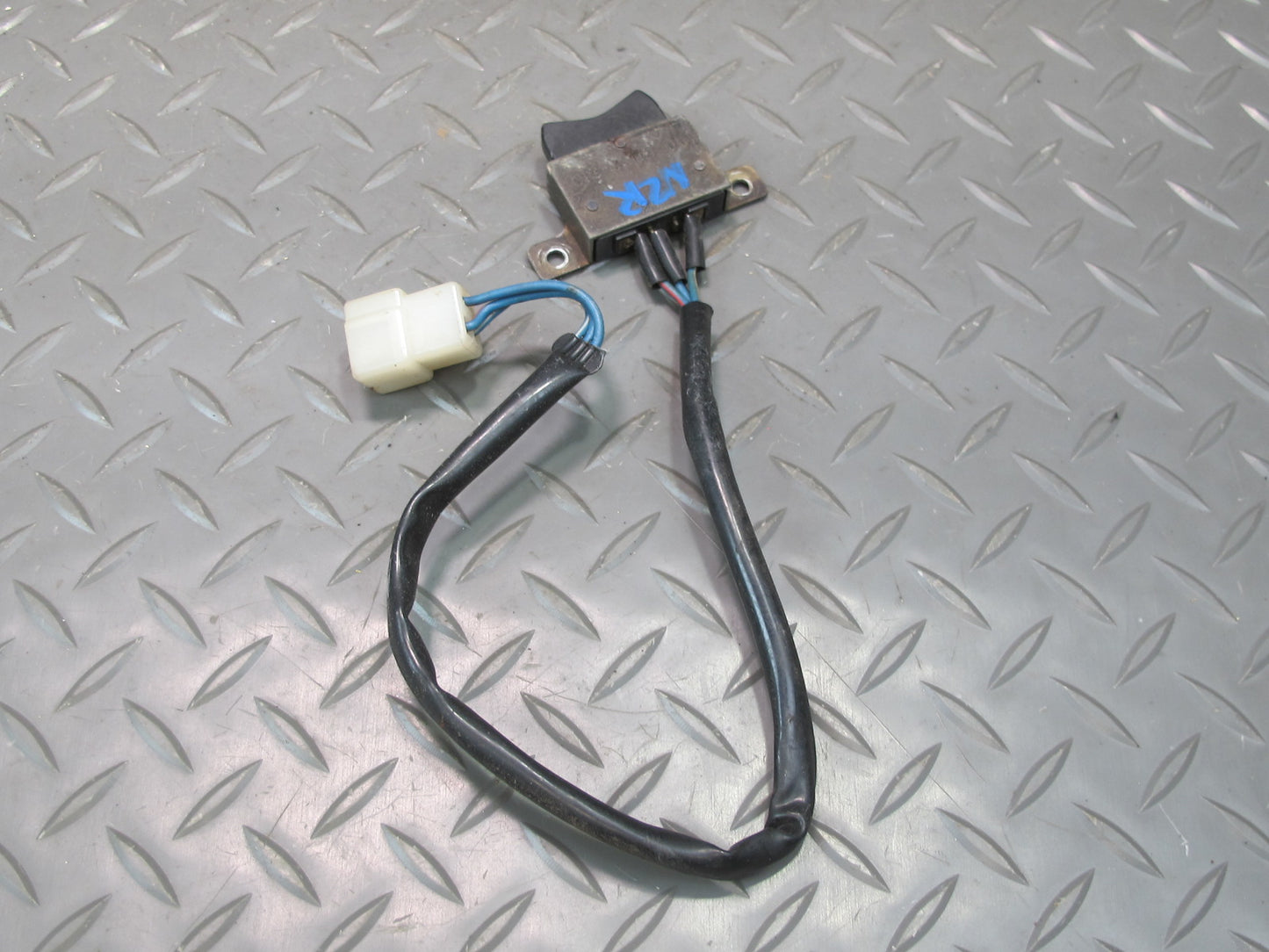 75-78 Datsun S30 280Z Rear Window Defrost Button Switch OEM