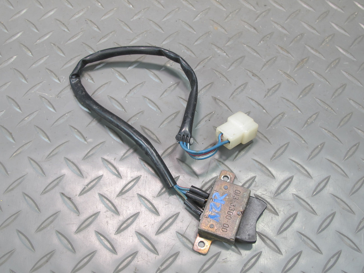 75-78 Datsun S30 280Z Rear Window Defrost Button Switch OEM