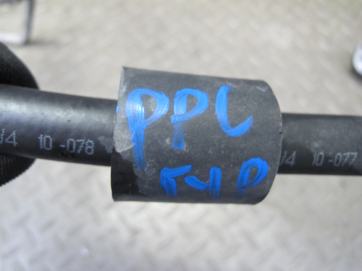 2011-2018 Porsche Cayenne 958 4.8L Power Steering Hose Pipe Line Set of 2