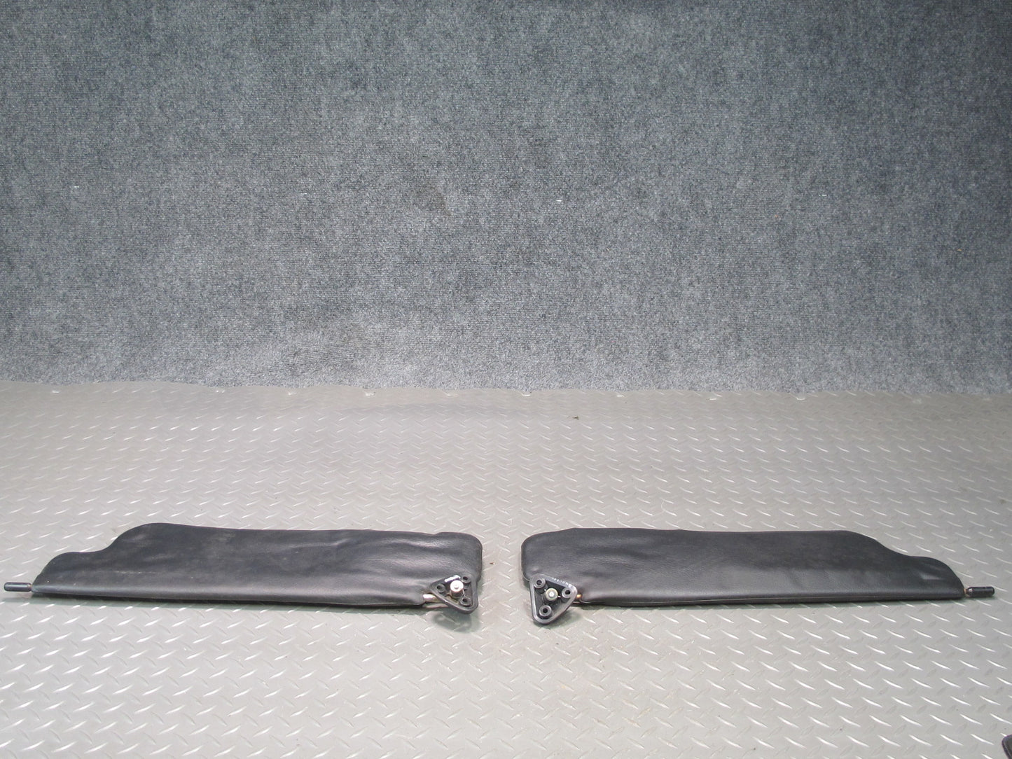 77-78 Datsun S30 280Z Set of 2 Front Left & Right Sun Visor OEM