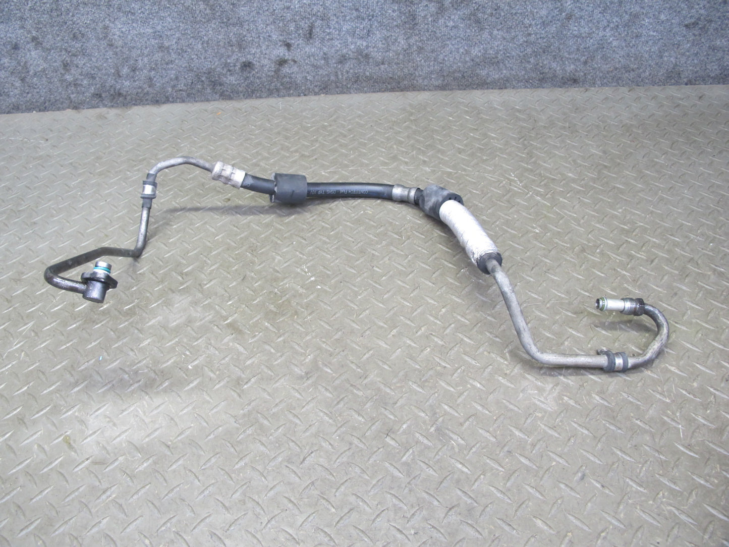 2011-2018 Porsche Cayenne 958 4.8L Power Steering Hose Pipe Line Set of 2