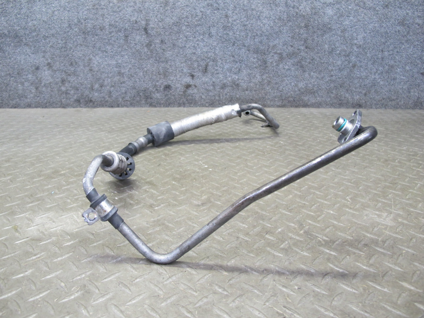 2011-2018 Porsche Cayenne 958 4.8L Power Steering Hose Pipe Line Set of 2