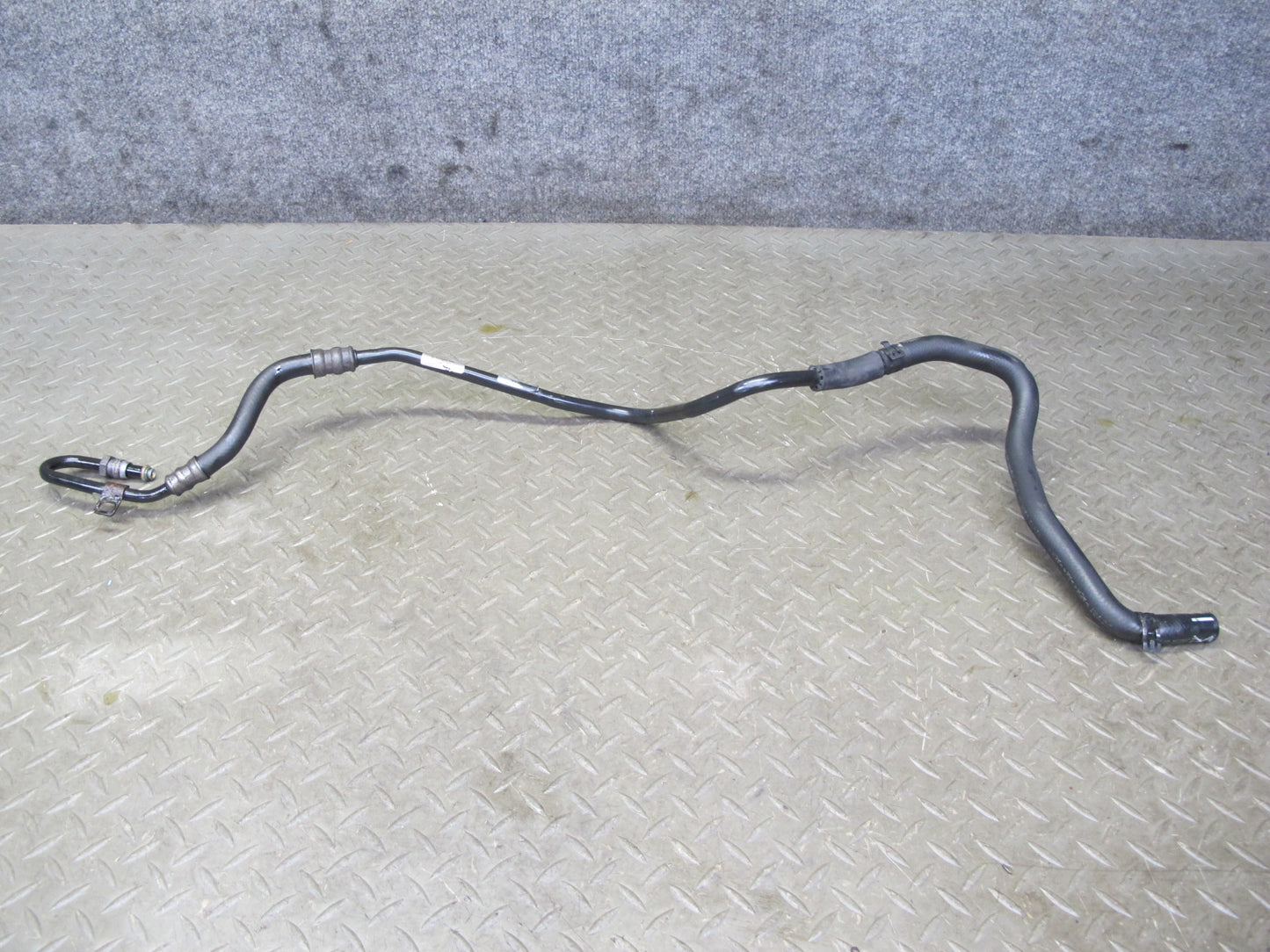 2011-2018 Porsche Cayenne 958 4.8L Power Steering Hose Pipe Line Set of 2