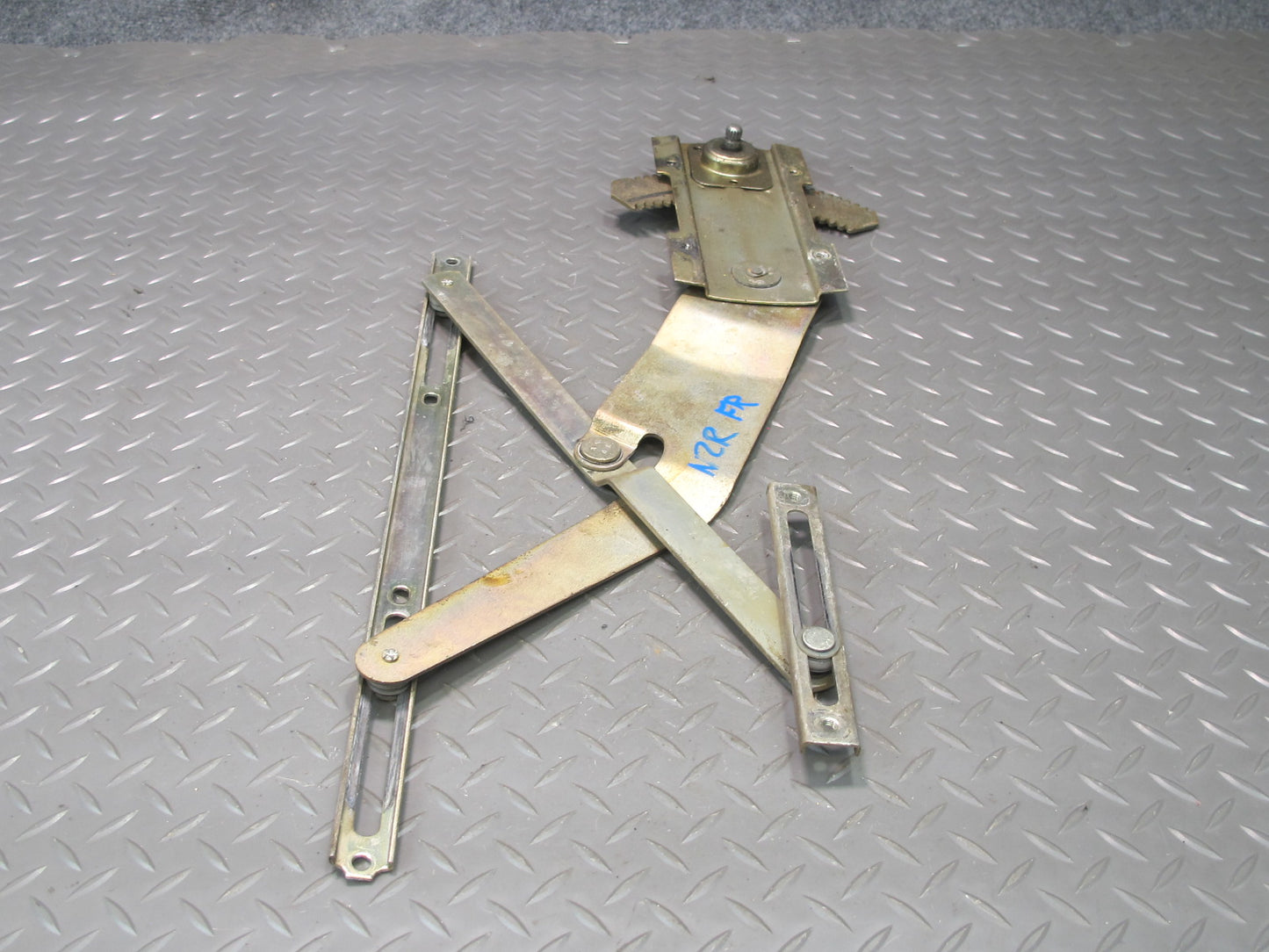 77-78 Datsun S30 280Z 2+2 Right Door Window Regulator OEM