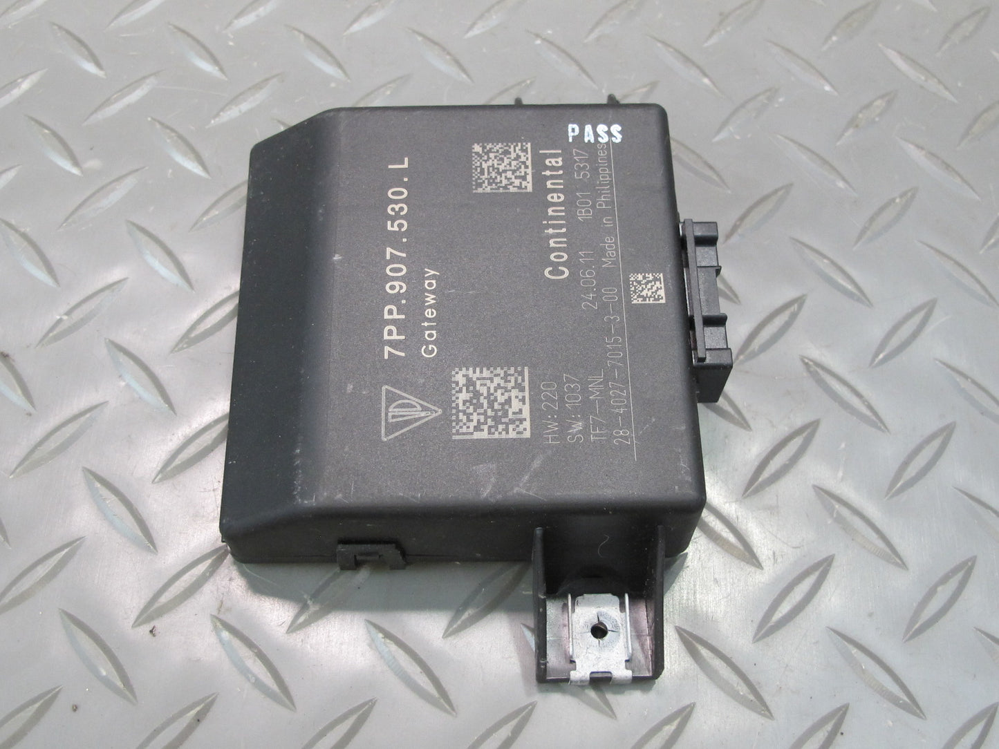 2011-2014 Porsche Cayenne 958 Gateway Control Module Unit 7PP907530L