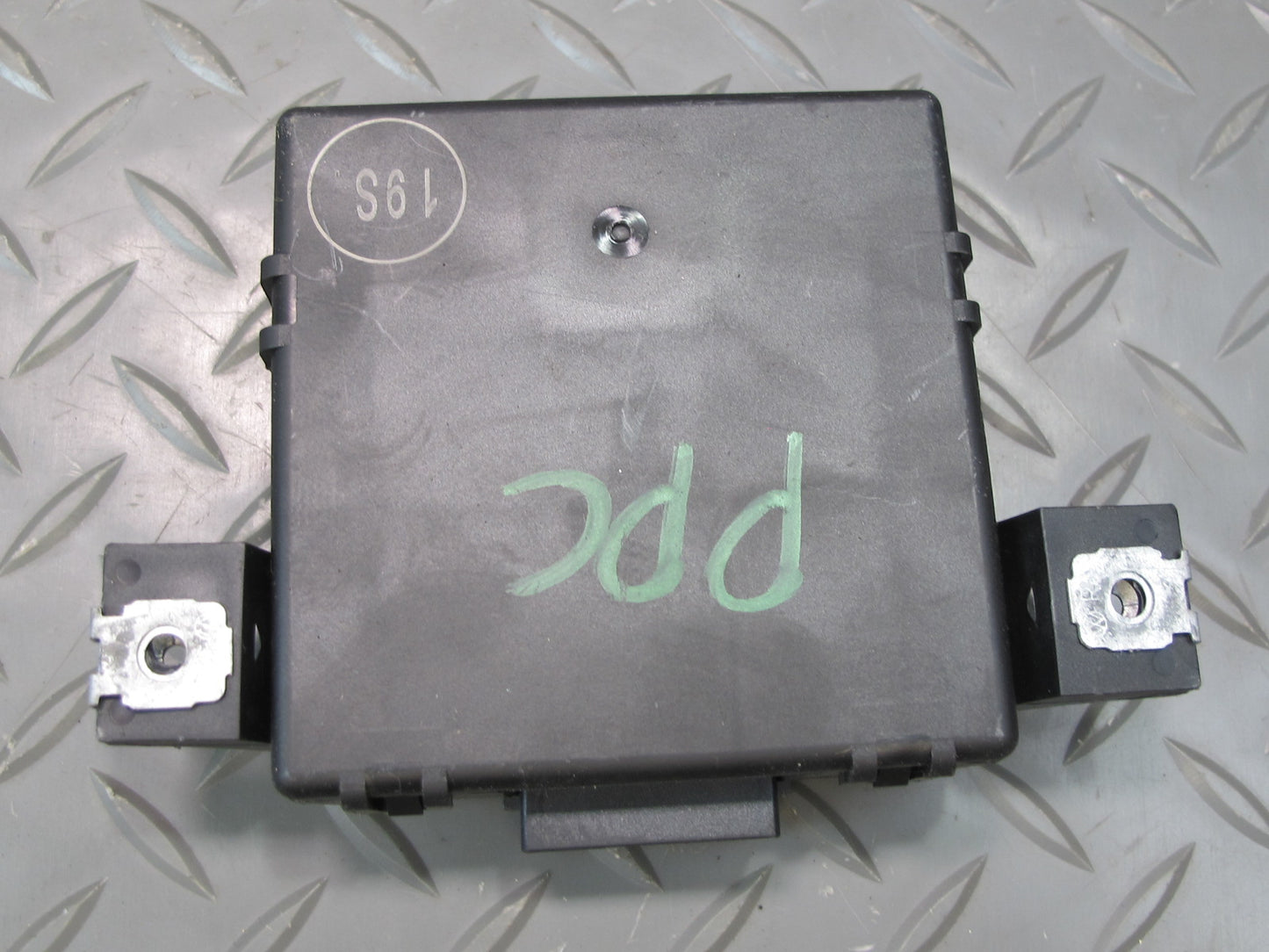 2011-2014 Porsche Cayenne 958 Gateway Control Module Unit 7PP907530L