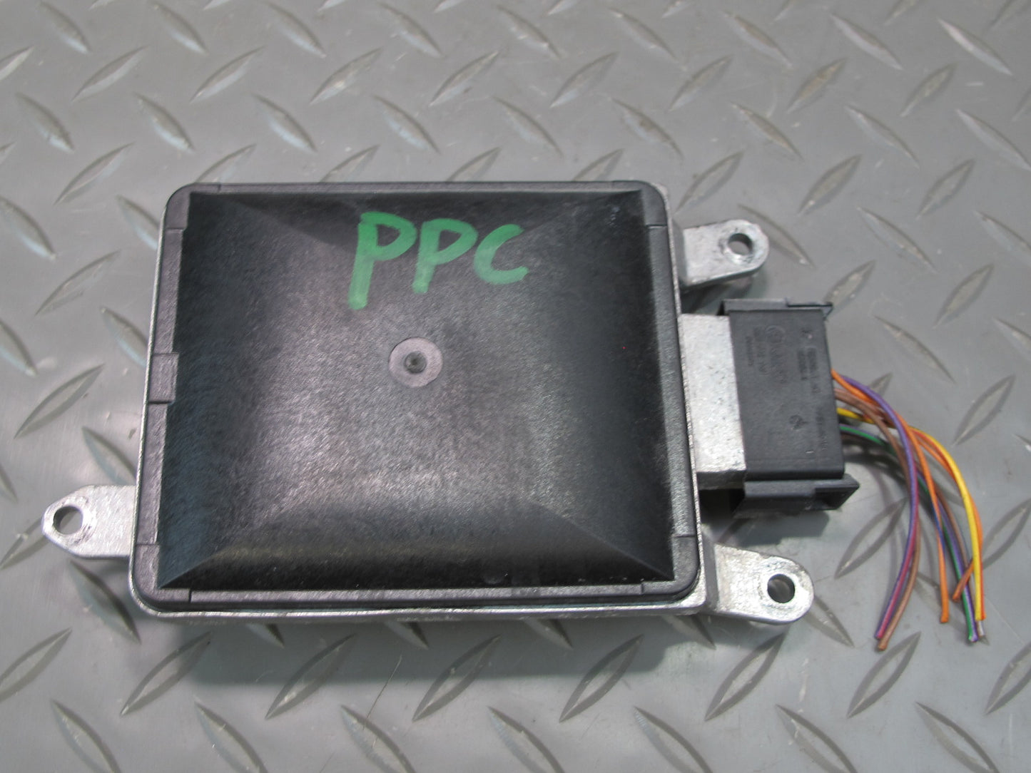 2011-2014 Porsche Cayenne 958 Rear Right Side Blind Spot Sensor Control Module