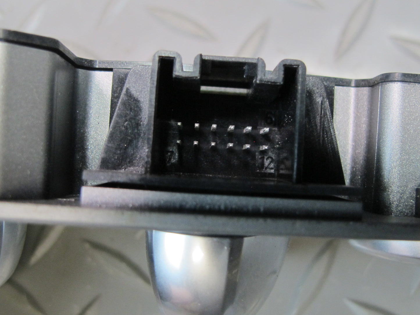 2011-2018 Porsche Cayenne 958 Front Right Side Seat Adjustment Control Switch