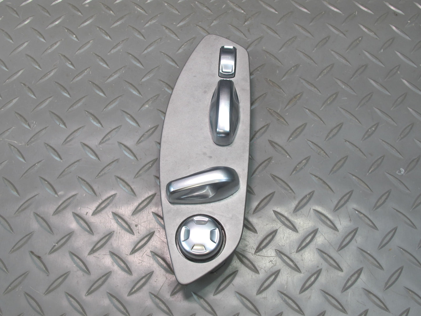 2011-2018 Porsche Cayenne 958 Front Right Side Seat Adjustment Control Switch