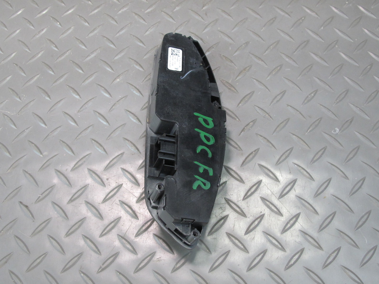 2011-2018 Porsche Cayenne 958 Front Right Side Seat Adjustment Control Switch