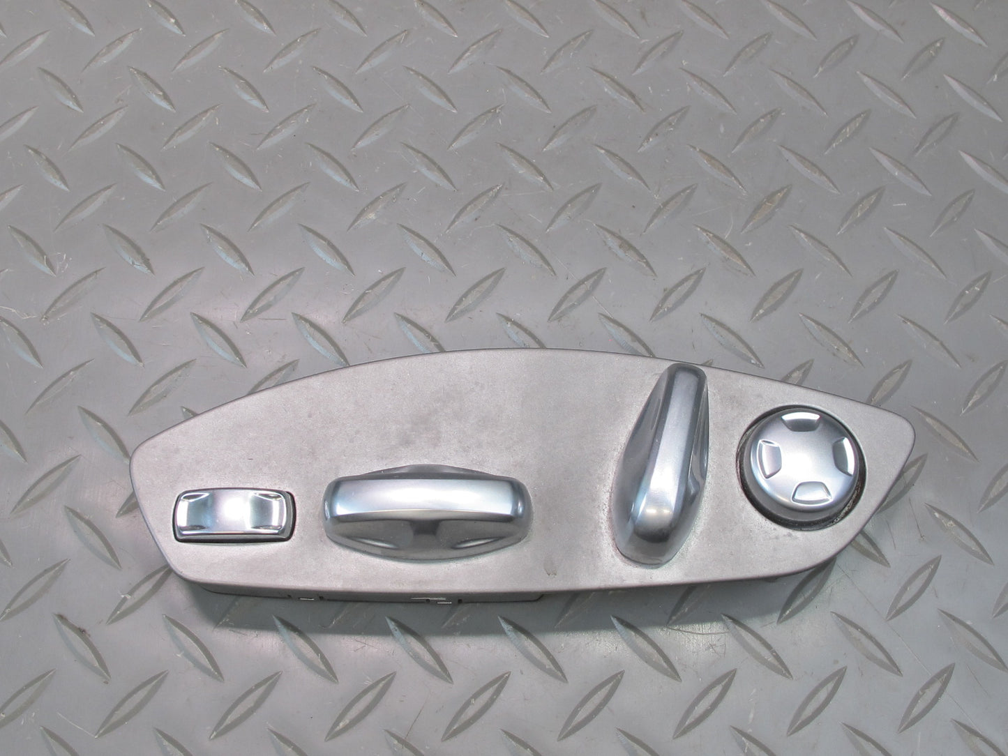 2011-2018 Porsche Cayenne 958 Front Left Side Seat Adjustment Control Switch