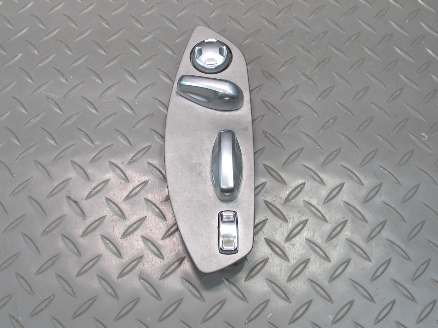 2011-2018 Porsche Cayenne 958 Front Left Side Seat Adjustment Control Switch