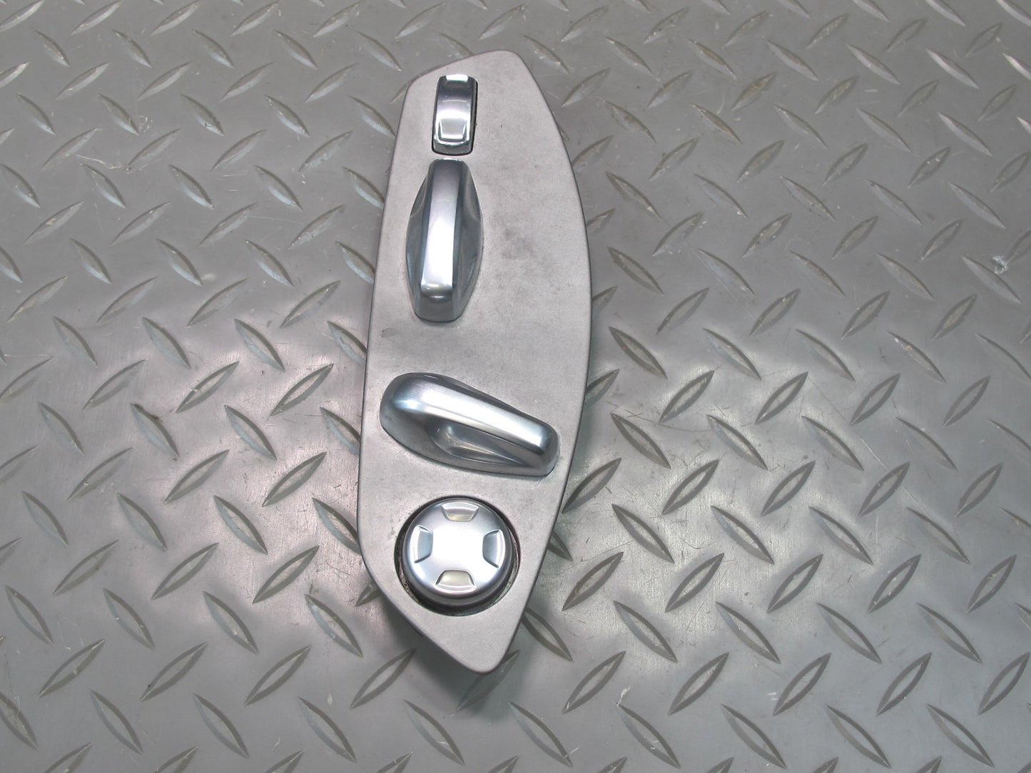 2011-2018 Porsche Cayenne 958 Front Left Side Seat Adjustment Control Switch