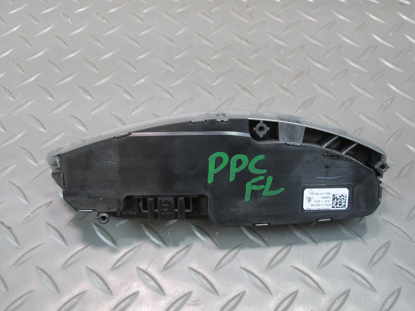 2011-2018 Porsche Cayenne 958 Front Left Side Seat Adjustment Control Switch