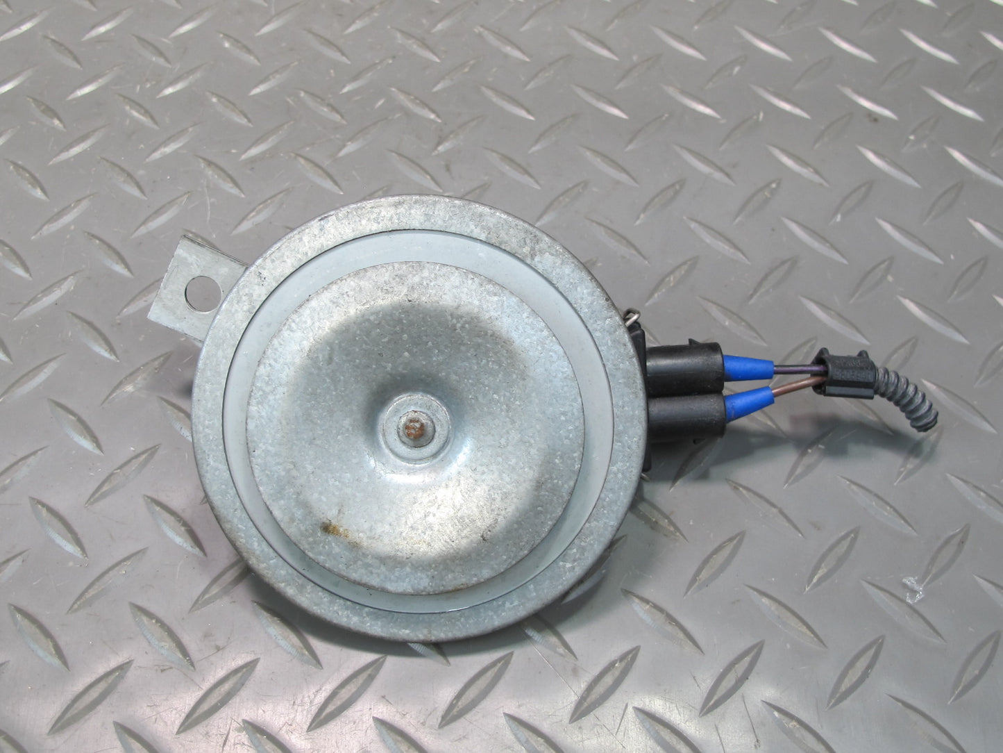 2011-2018 Porsche Cayenne 958 Anti-theft Alarm Horn Siren