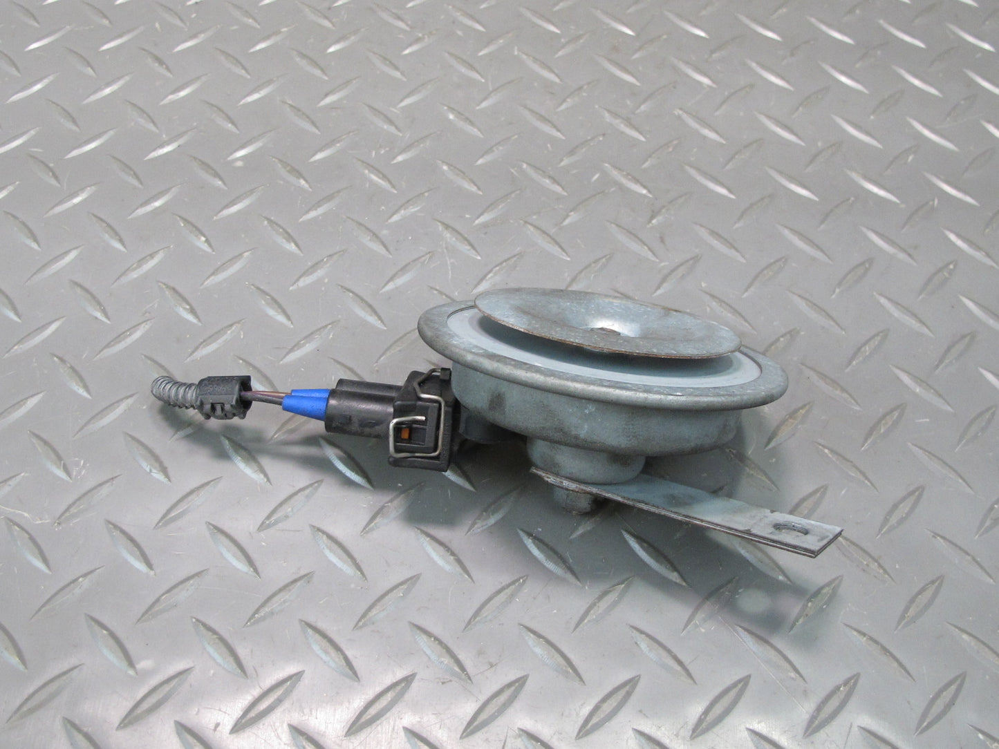 2011-2018 Porsche Cayenne 958 Anti-theft Alarm Horn Siren