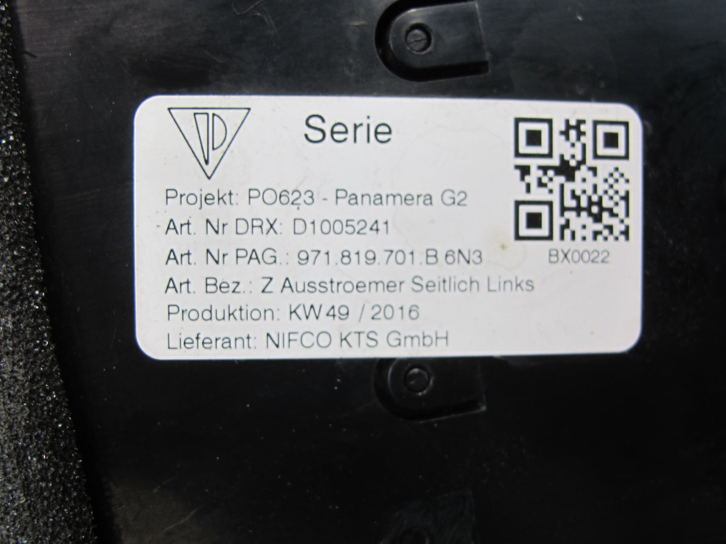 17-21 Porsche Panamera 971 Dash Front Left A/C Air Vent Grille w Trim 971857715D