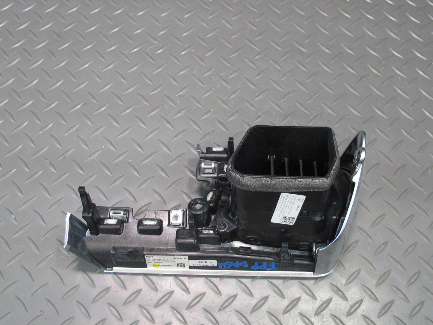 17-21 Porsche Panamera 971 Dash Front Left A/C Air Vent Grille w Trim 971857715D