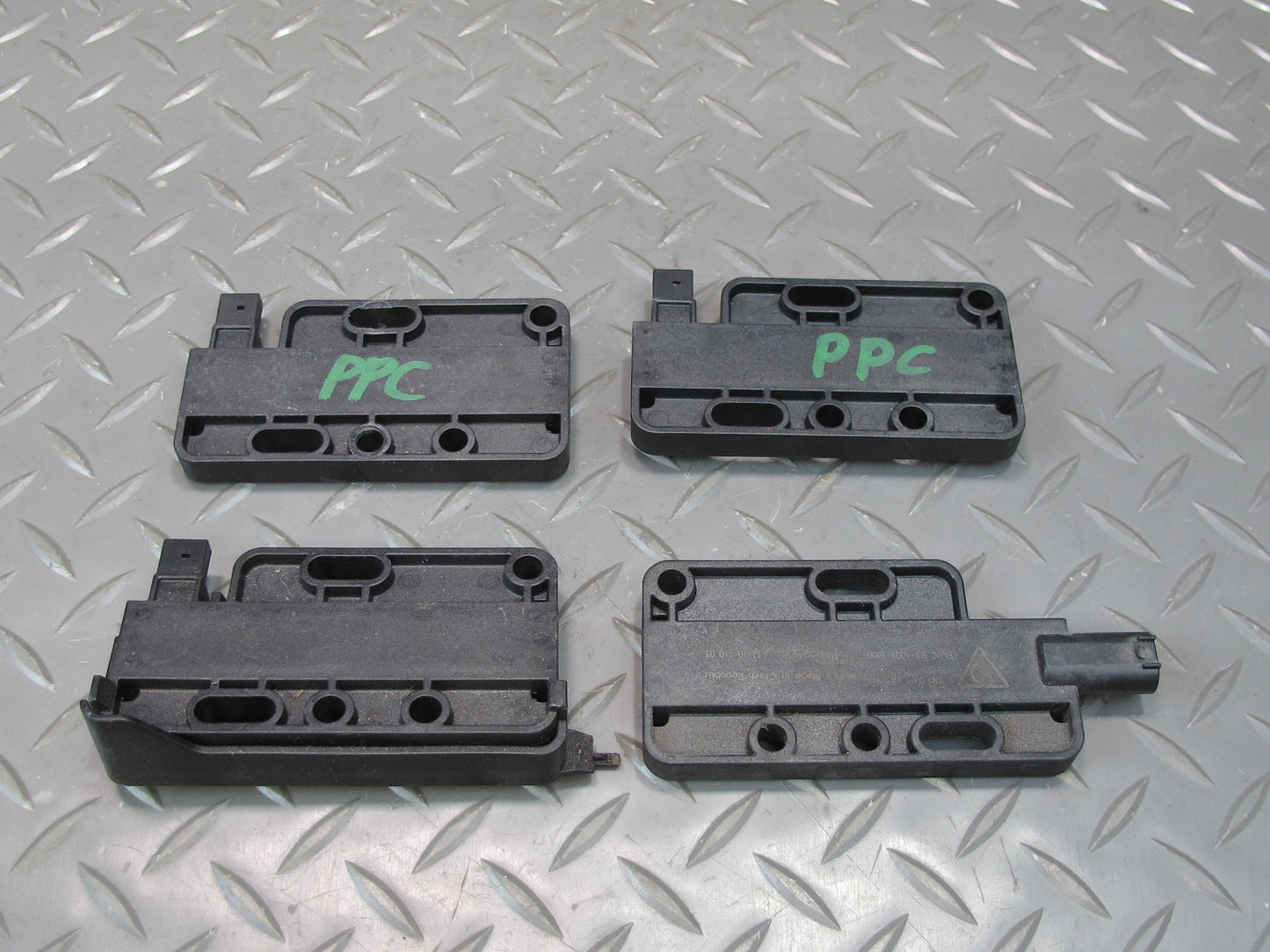 2011-2018 Porsche Cayenne 958 Keyless GO Entry Antenna Sensor Module Unit Set