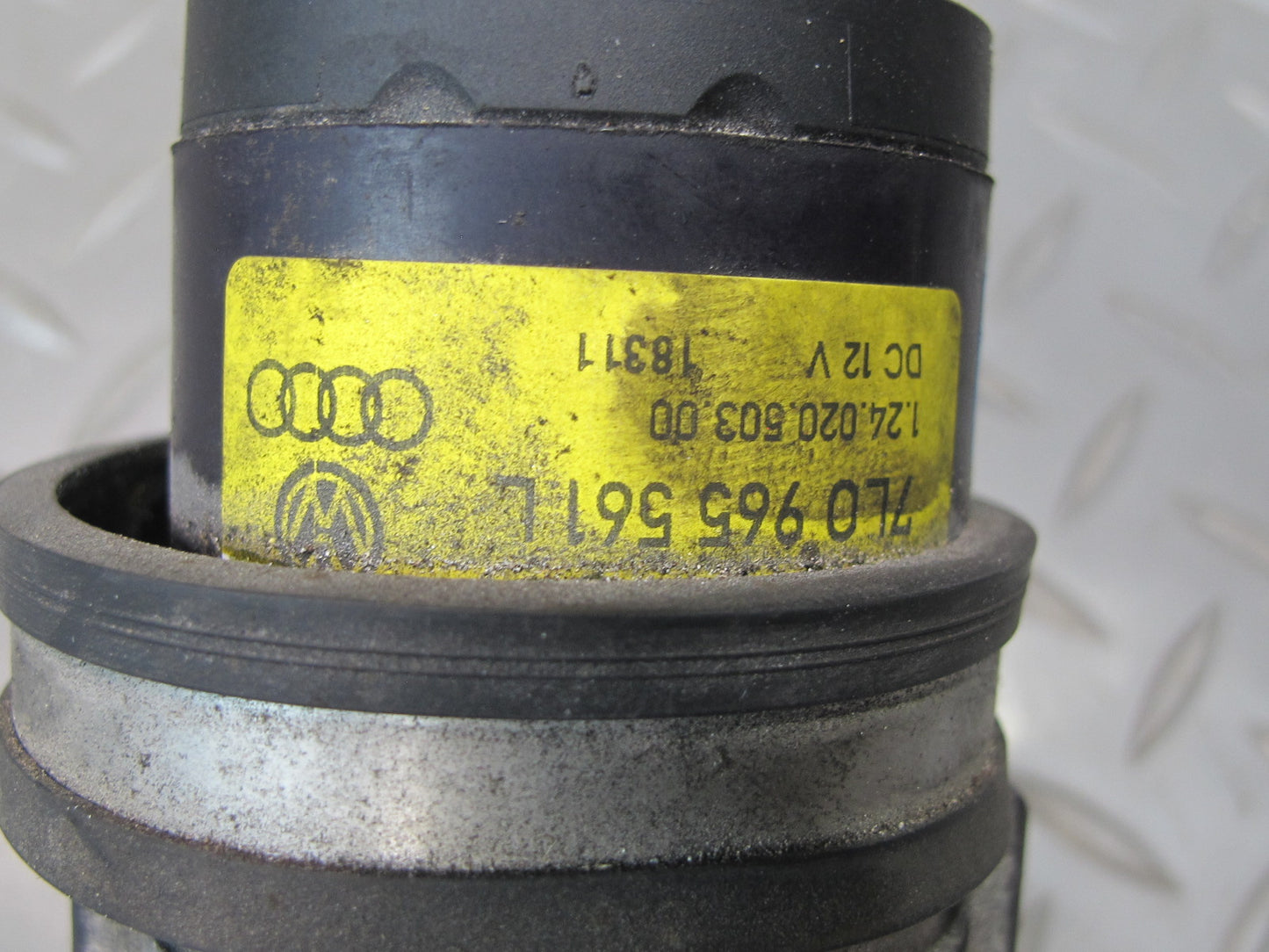 11-14 Porsche Cayenne 958 4.8L Hvac Heater Water Control  Auxiliary Valve Set