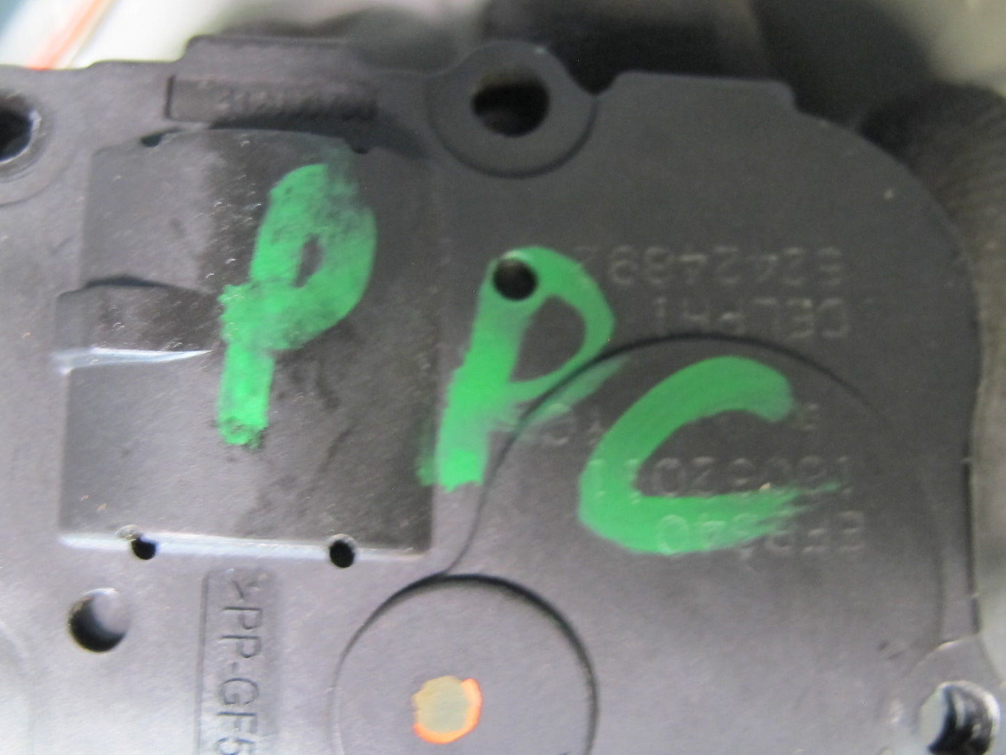 2011-2018 Porsche Cayenne 958 A/C Hvac Heater Flap Motor Actuator W/ Wire